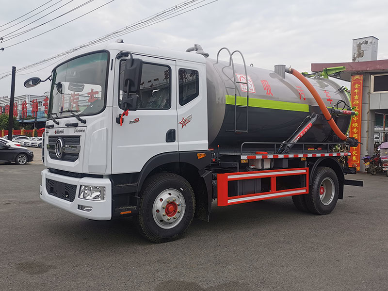 中潔牌XZL5160GXW6型吸污車(chē)