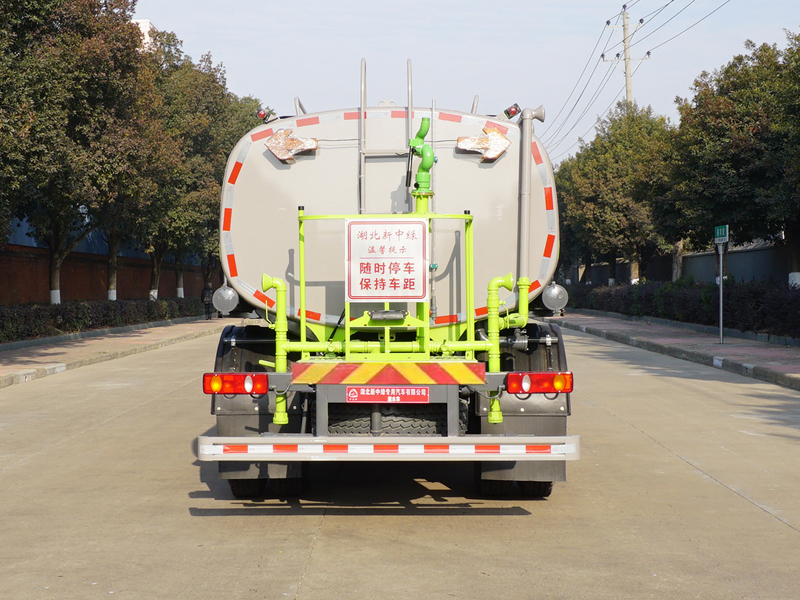 中潔牌XZL5166GSS6型灑水車(chē)